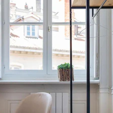 Le Haussman 4 Places - Louis Pradel - Netflix