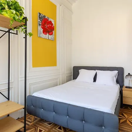 Apartamento Le Haussman 4 Places - Louis Pradel - Netflix